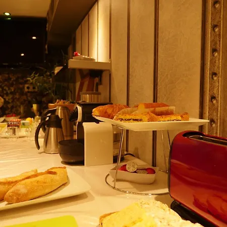 Hotel Gounod 3*