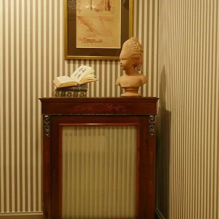 Gounod Hotel 3*
